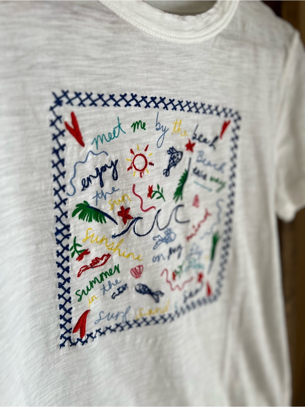 Loft Embroidered Tee with Colorful Beach Motif - Picture 3 of 5